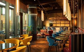 The Gantry London Curio Collection By Hilton